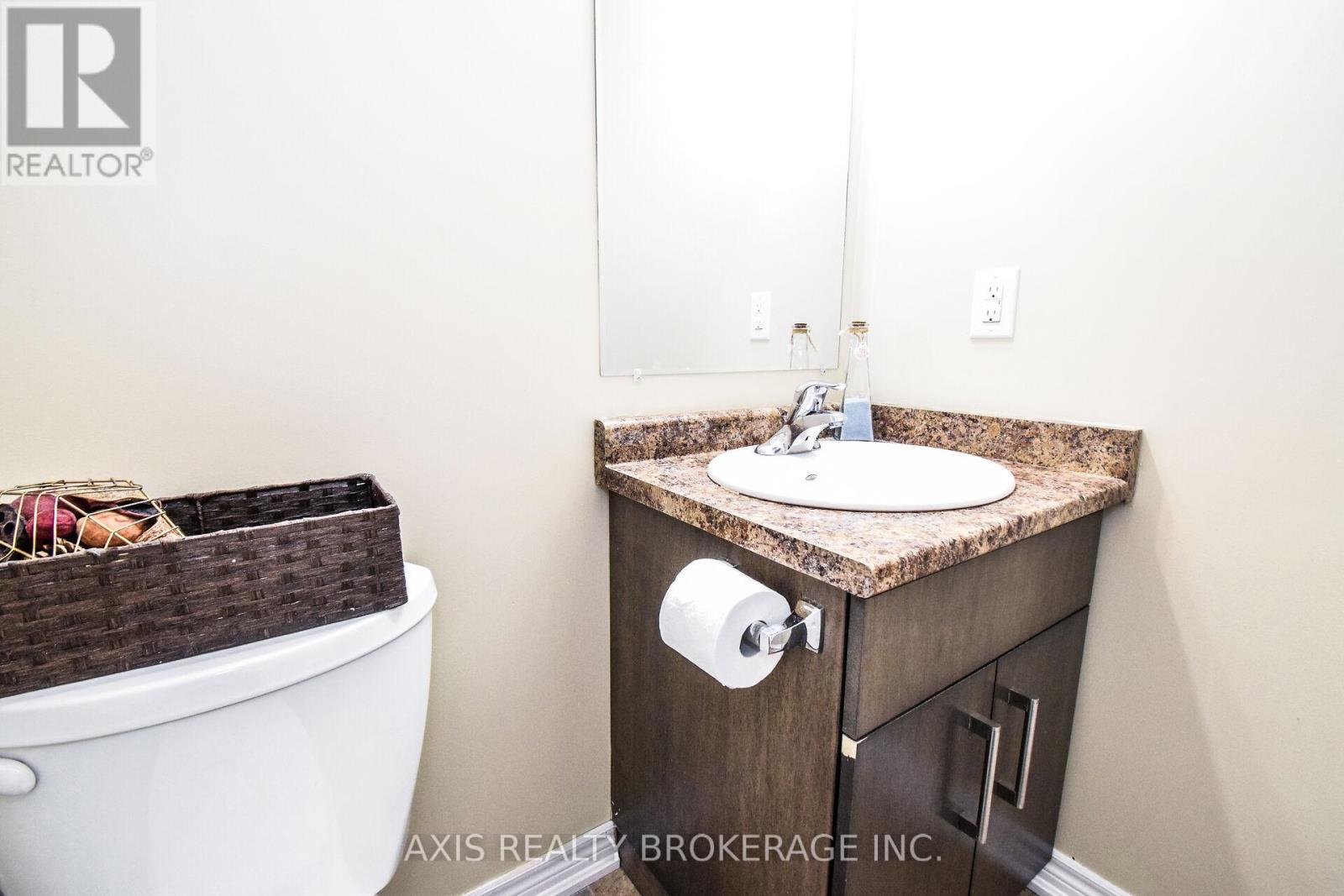 23 - 60 Canterbury Drive, St. Catharines, Ontario  L2P 3M8 - Photo 27 - X12127242