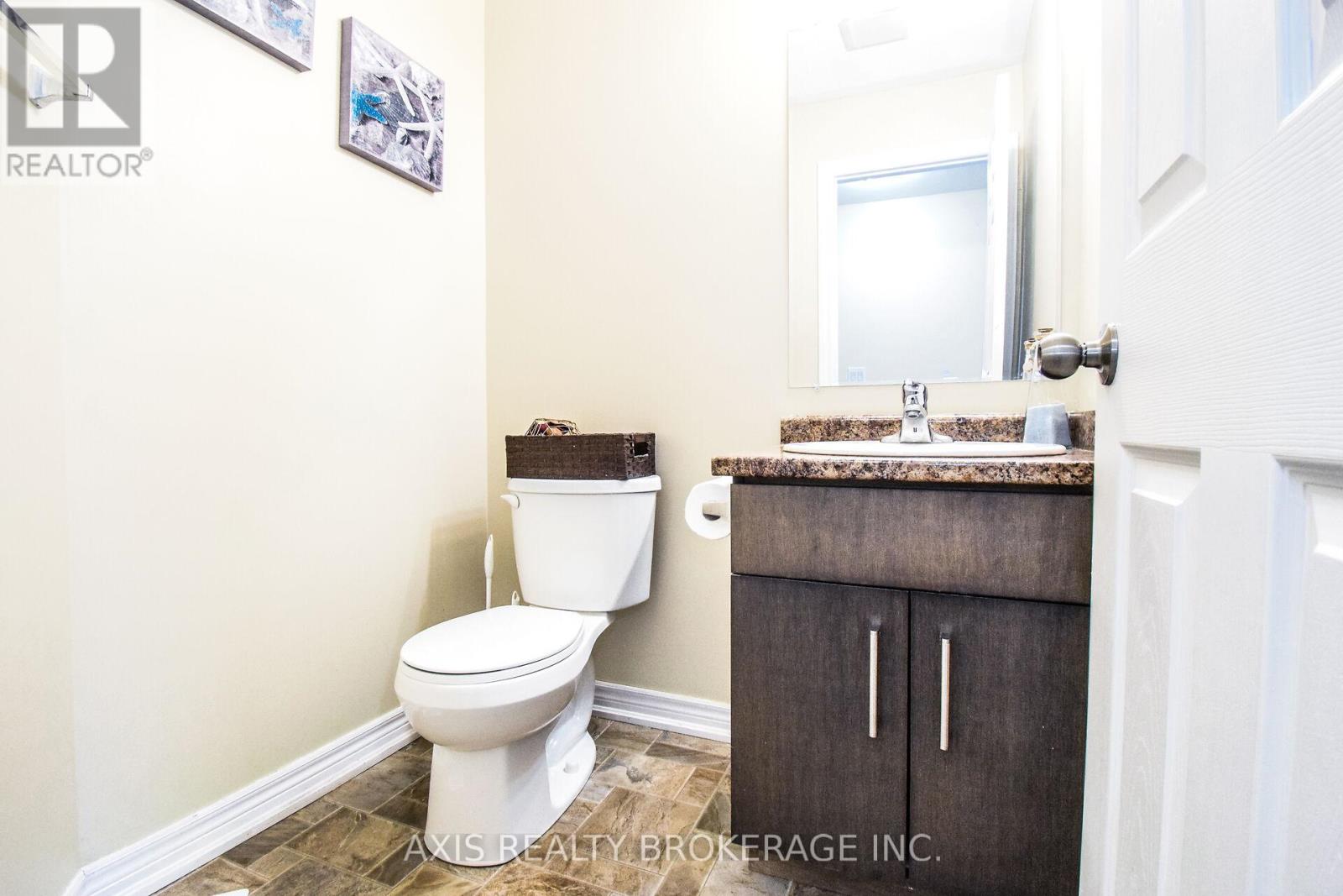 23 - 60 Canterbury Drive, St. Catharines, Ontario  L2P 3M8 - Photo 29 - X12127242