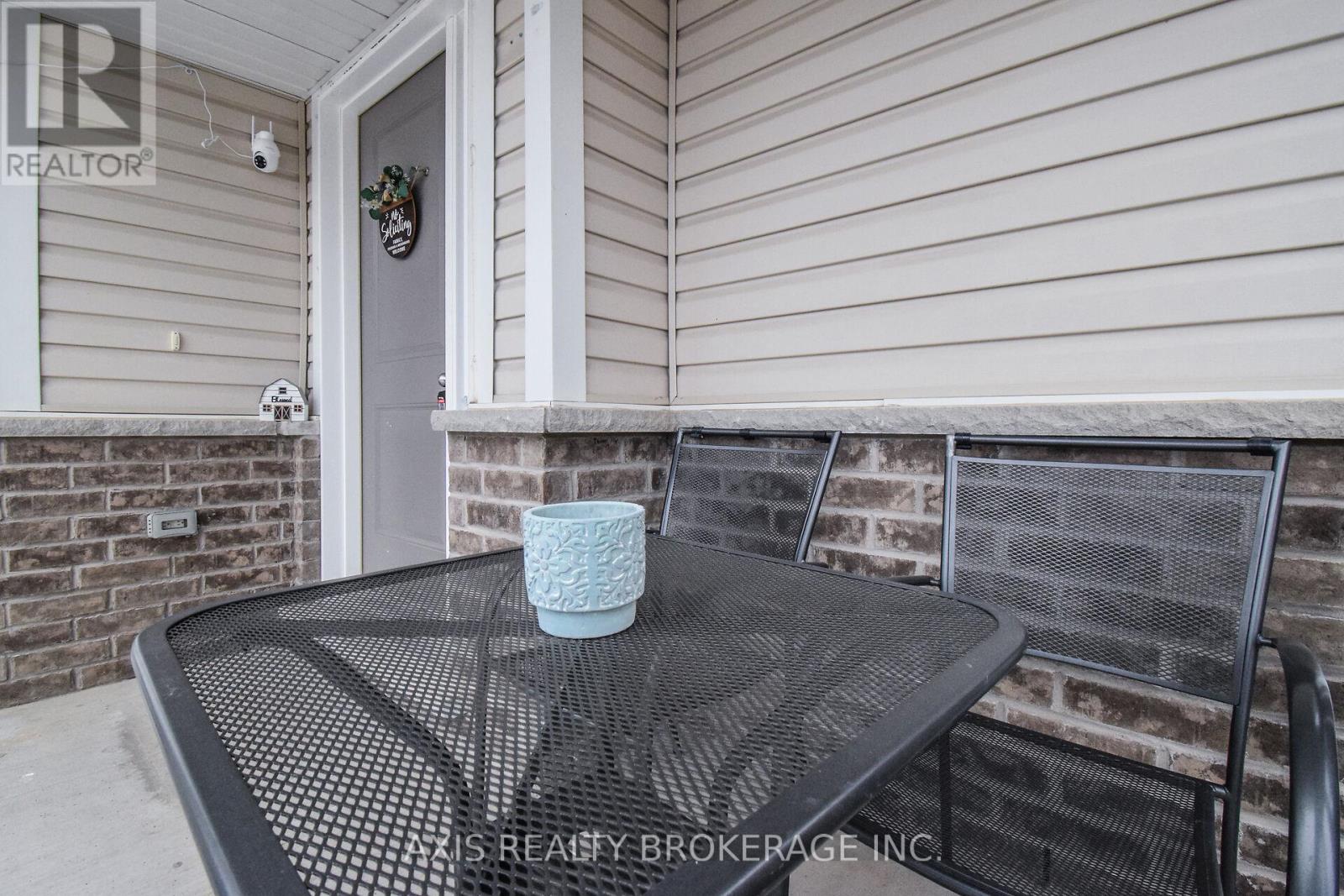 23 - 60 Canterbury Drive, St. Catharines, Ontario  L2P 3M8 - Photo 4 - X12127242