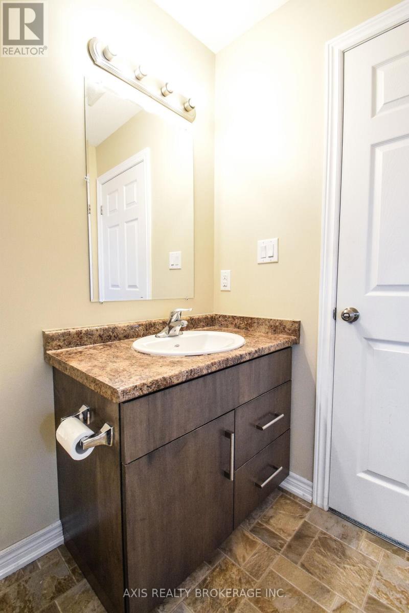 23 - 60 Canterbury Drive, St. Catharines, Ontario  L2P 3M8 - Photo 41 - X12127242