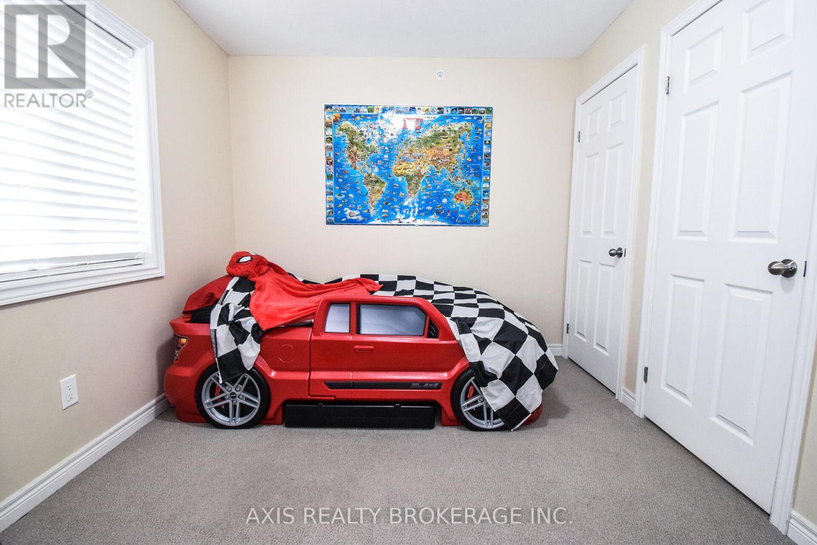 23 - 60 Canterbury Drive, St. Catharines, Ontario  L2P 3M8 - Photo 43 - X12127242