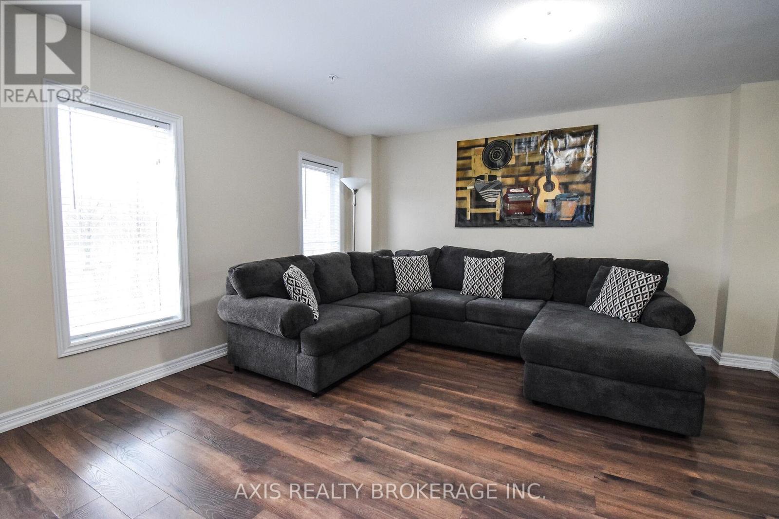 23 - 60 Canterbury Drive, St. Catharines, Ontario  L2P 3M8 - Photo 9 - X12127242