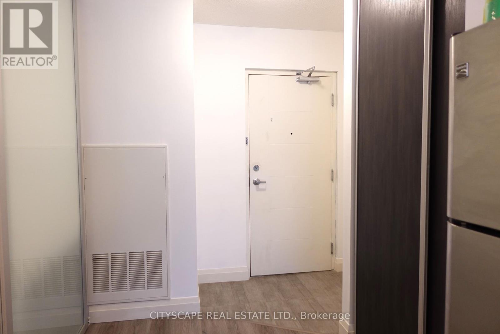 217 - 318 Spruce Street, Waterloo, Ontario  N2L 3M7 - Photo 5 - X12133283