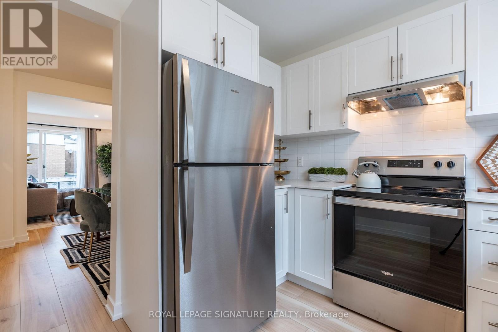 28 Woodman Drive N, Hamilton, Ontario  L8H 2M5 - Photo 10 - X12133428