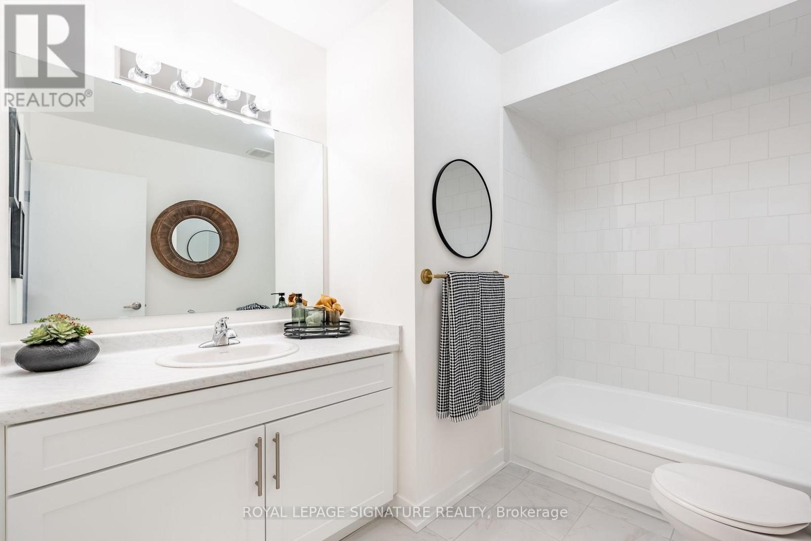28 Woodman Drive N, Hamilton, Ontario  L8H 2M5 - Photo 16 - X12133428