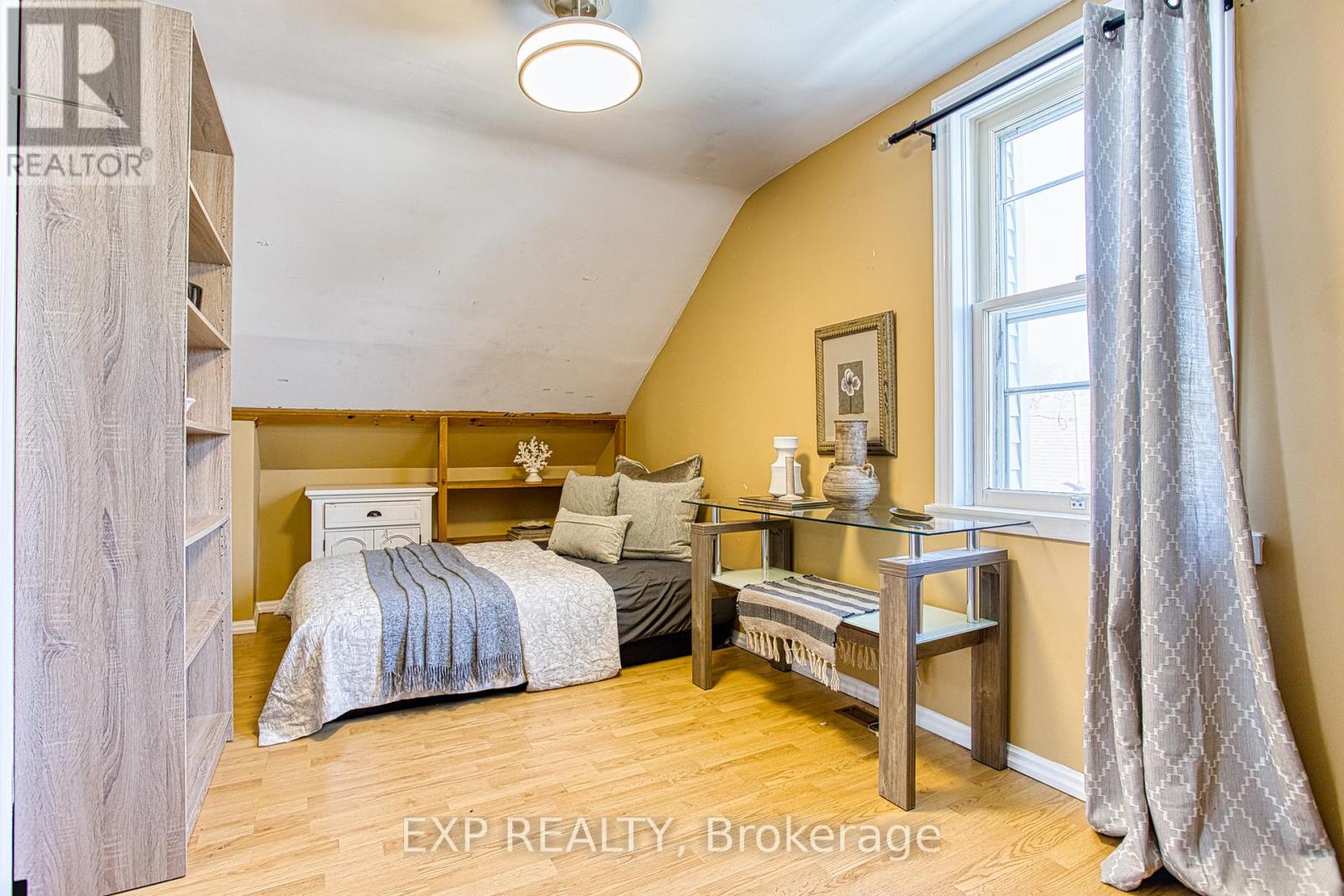 276 Mcalpine Avenue S, Welland, Ontario  L3B 1T9 - Photo 19 - X12133457