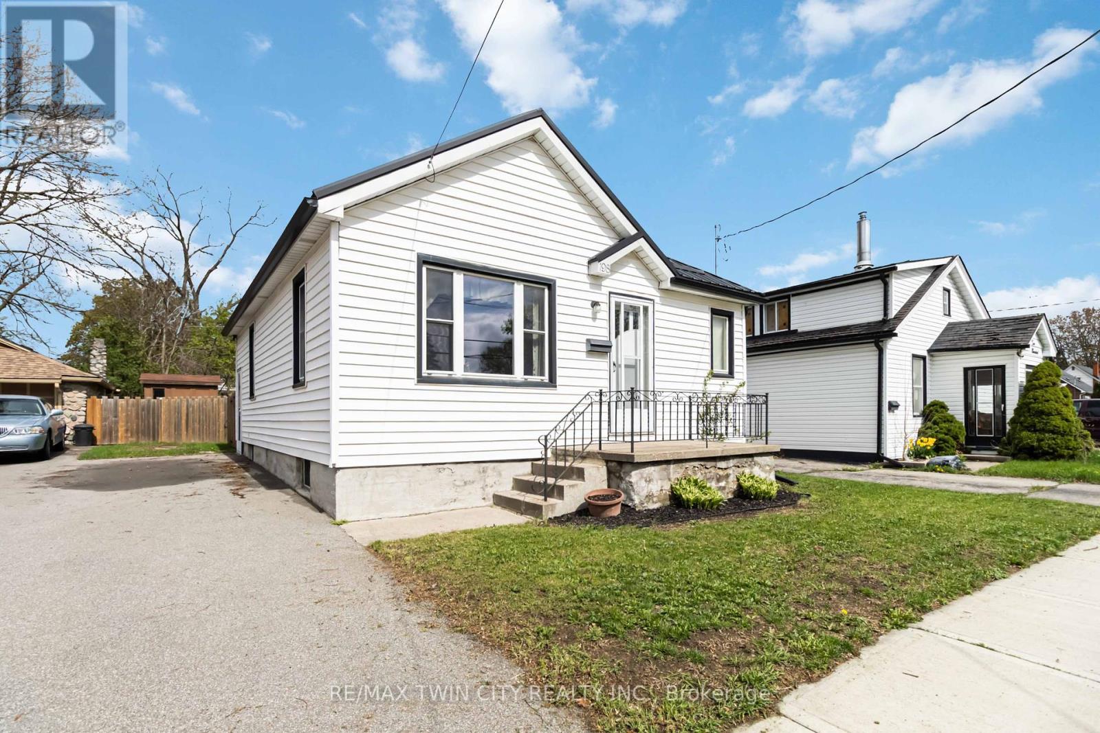 198 GRAND STREET, Brantford, Ontario