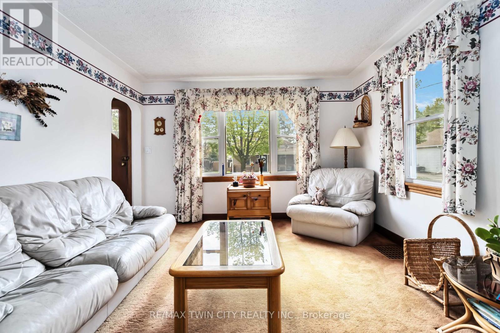 Property at 198 GRAND STREET image 5