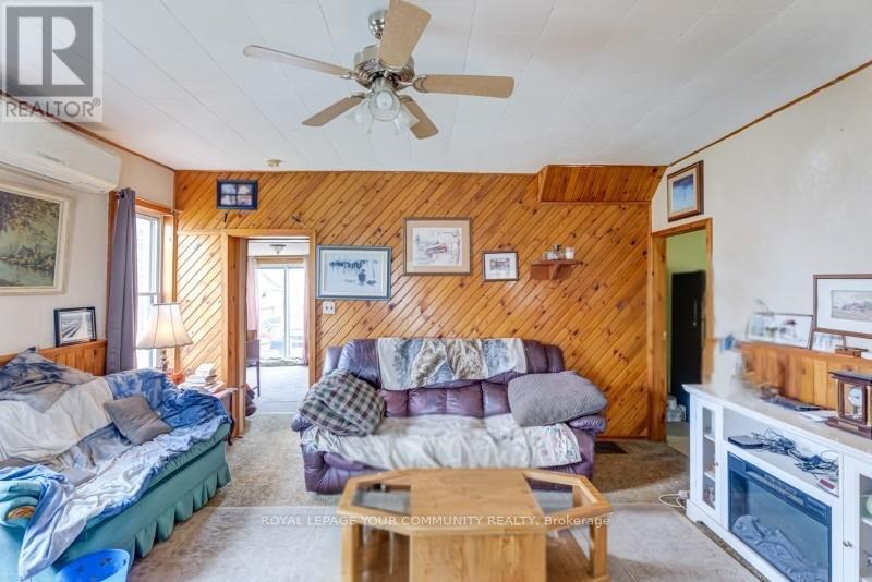 4071 Hwy 35 Highway, Kawartha Lakes, Ontario  K0M 1G0 - Photo 17 - X12133503