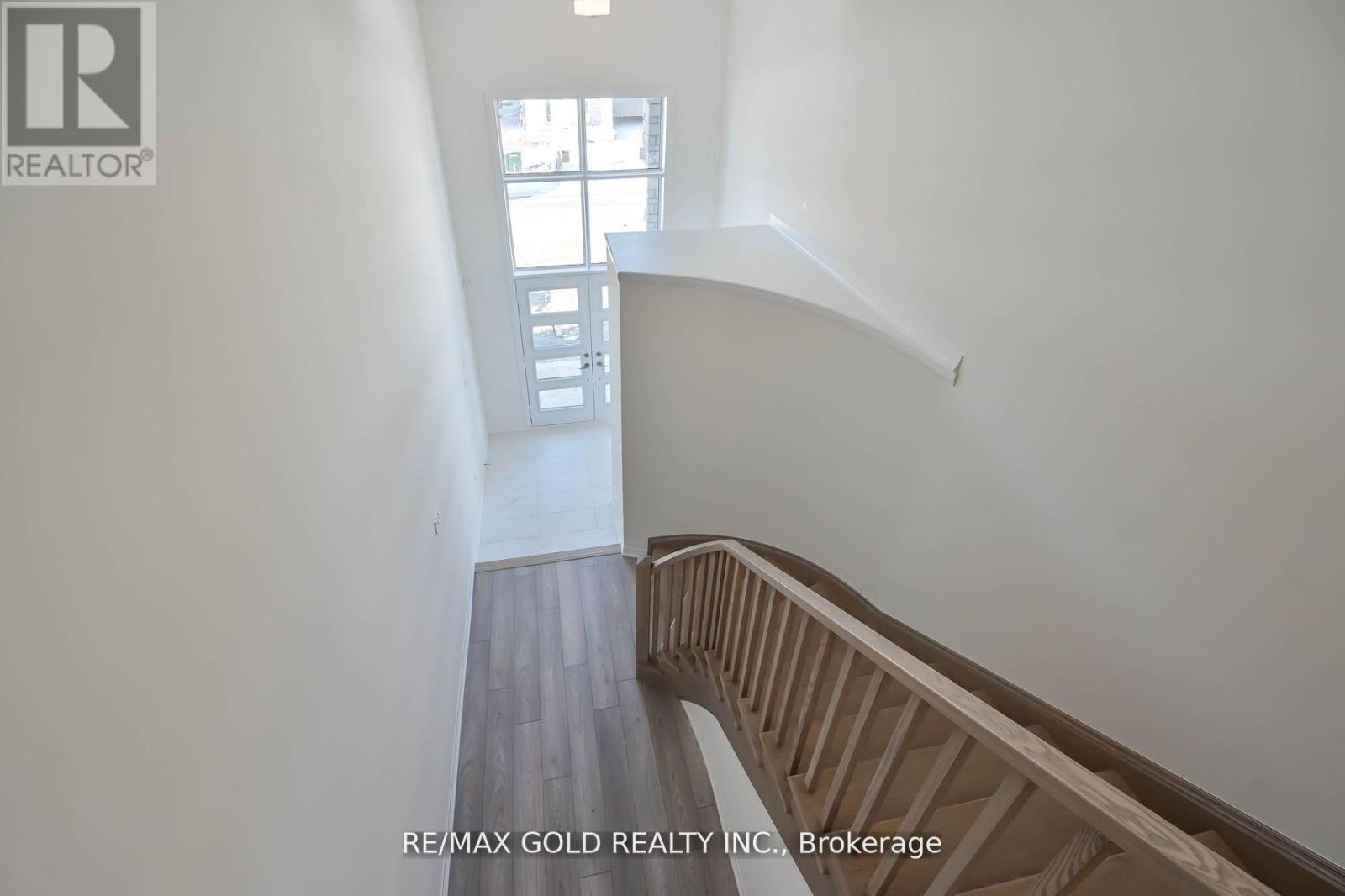50 Wakeling Drive, Brantford, Ontario  N3T 5L8 - Photo 31 - X12133521