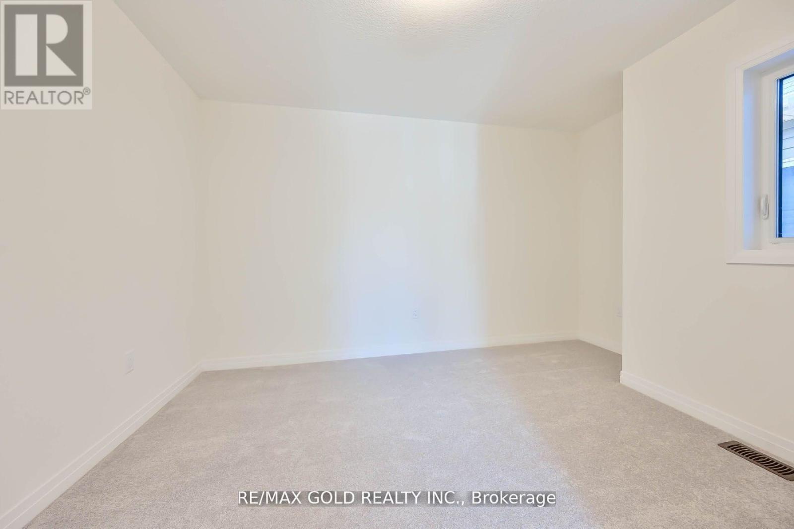 50 Wakeling Drive, Brantford, Ontario  N3T 5L8 - Photo 35 - X12133521