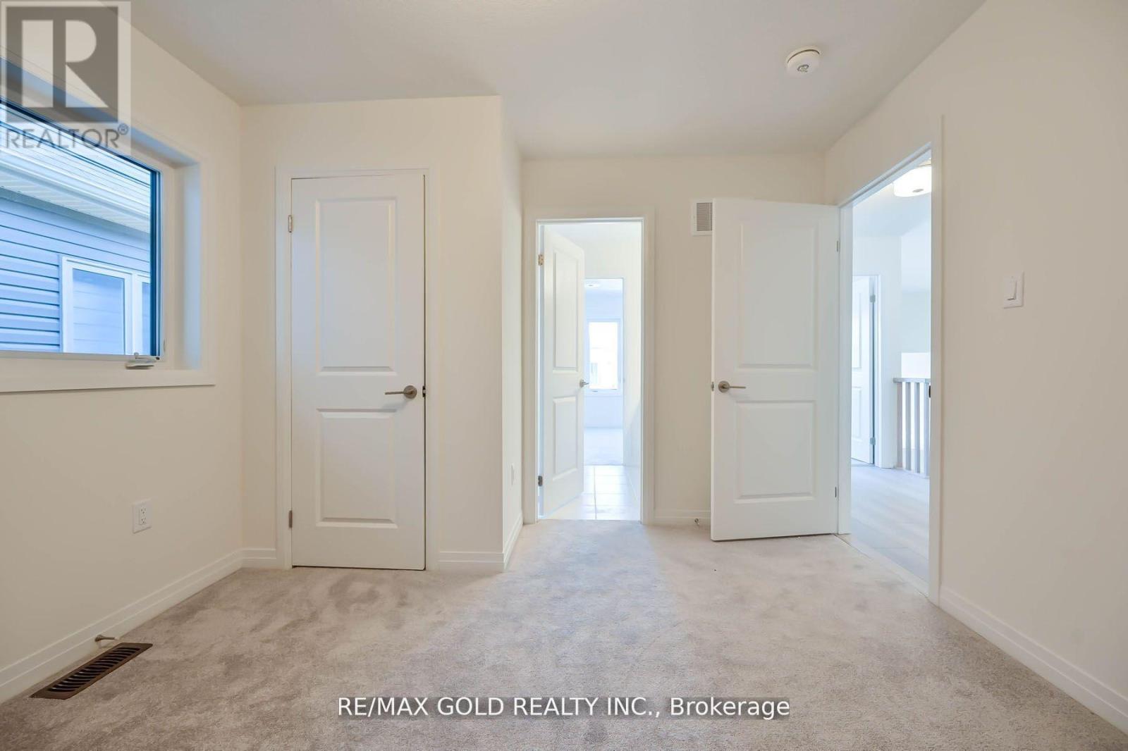 50 Wakeling Drive, Brantford, Ontario  N3T 5L8 - Photo 36 - X12133521