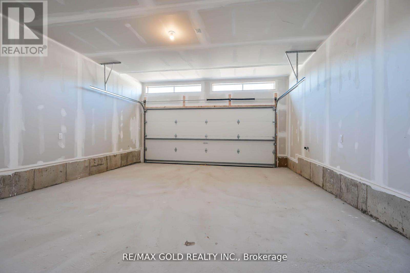 50 Wakeling Drive, Brantford, Ontario  N3T 5L8 - Photo 43 - X12133521