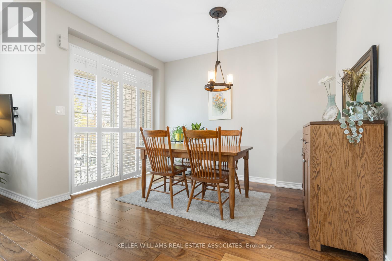 37 - 337 Beach Boulevard, Hamilton (Hamilton Beach), Ontario  L8H 6W4 - Photo 14 - X12133574