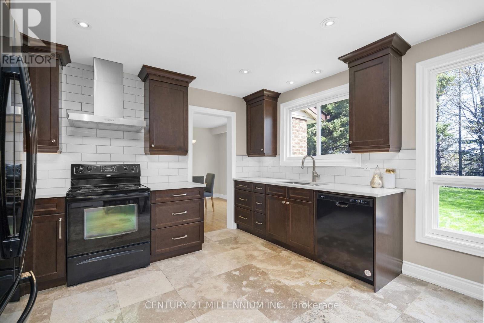92 Waterford Drive, Erin, Ontario  N0B 1T0 - Photo 17 - X12133575