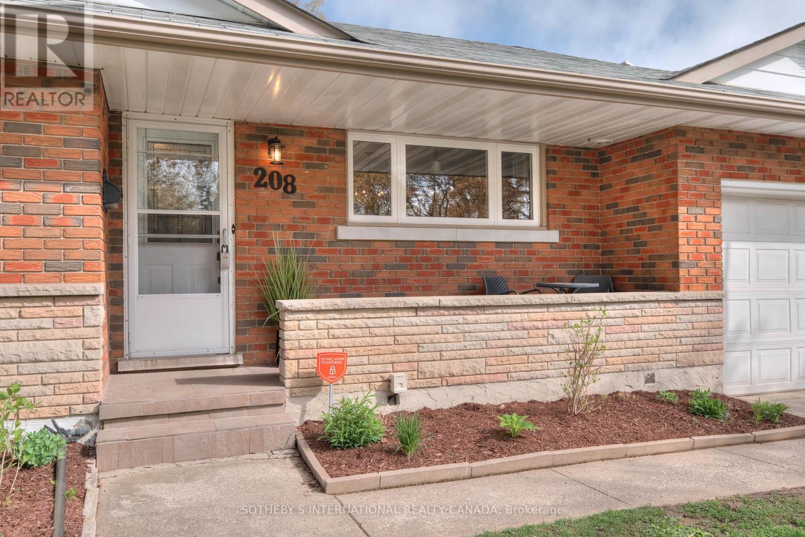 208 Rodney Street, Waterloo, Ontario  N2J 1G5 - Photo 13 - X12133576