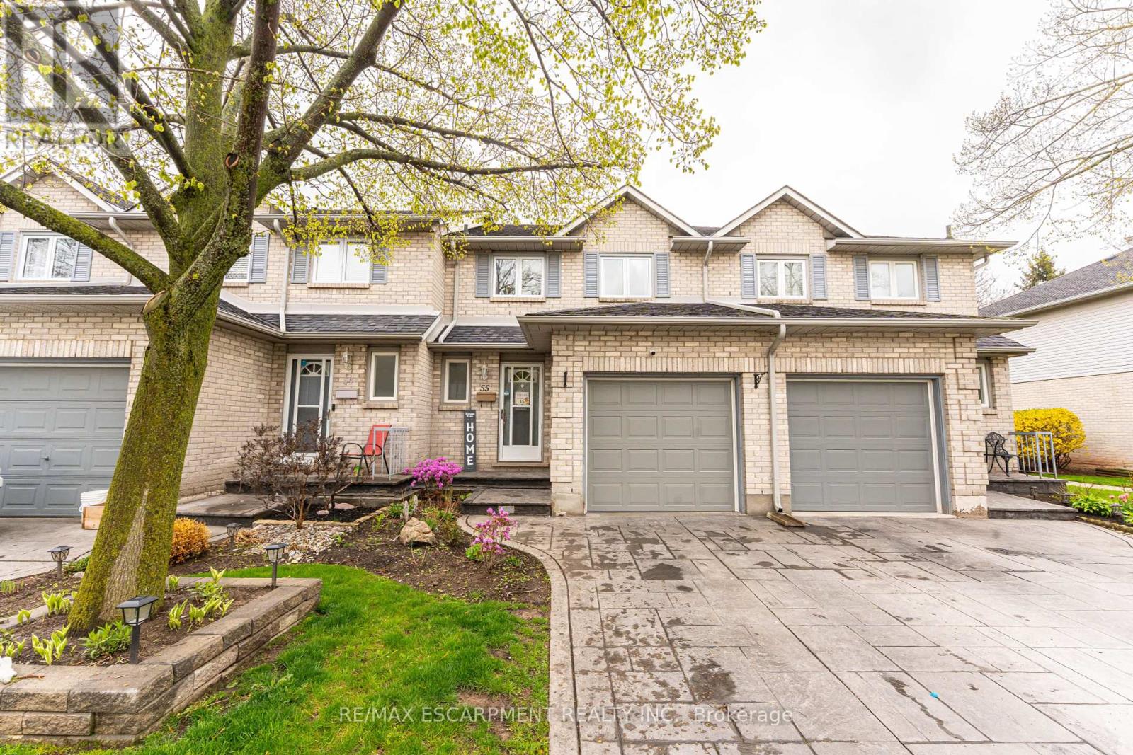 Property at 55 - 1 ROYALWOOD COURT image 1