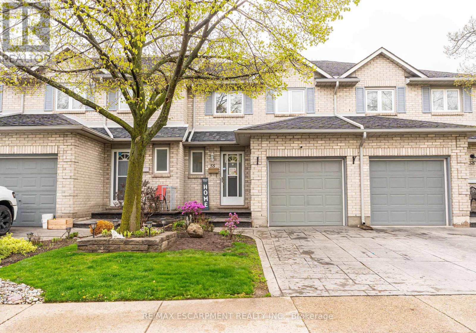 Property at 55 - 1 ROYALWOOD COURT image 2