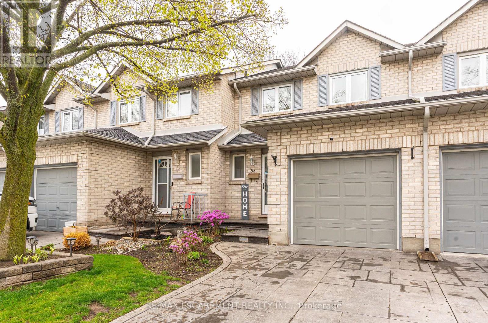 Property at 55 - 1 ROYALWOOD COURT image 3