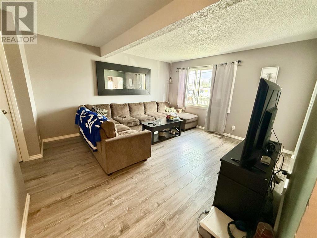 32, 110 Tamarack Avenue, Hinton, Alberta  T7V 1C5 - Photo 7 - A2218808
