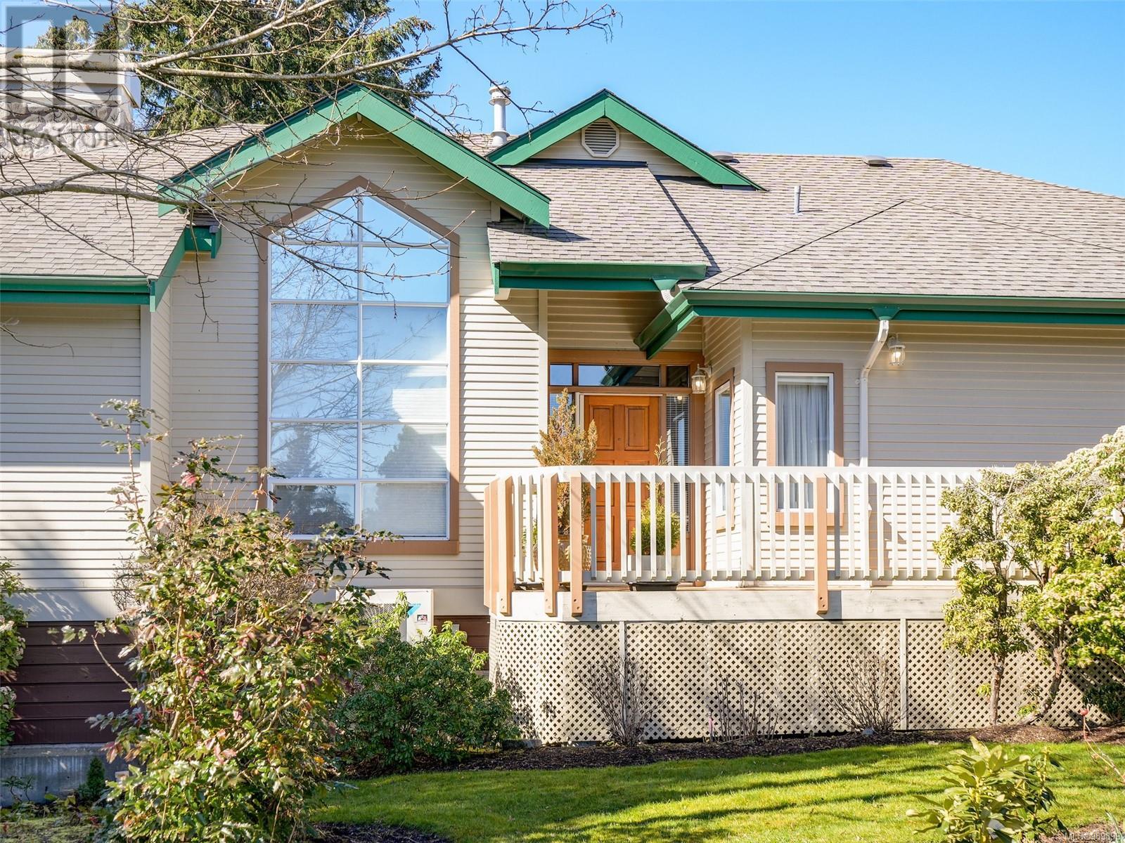 43 530 Marsett Pl, Saanich, British Columbia  V8Z 7J2 - Photo 1 - 989899