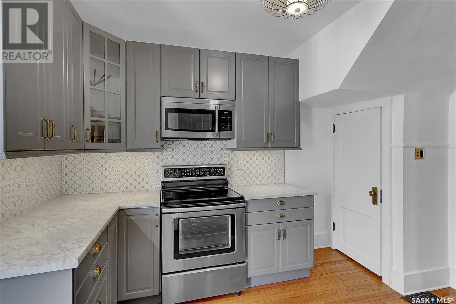Property at 2040 Montague STREET image 4
