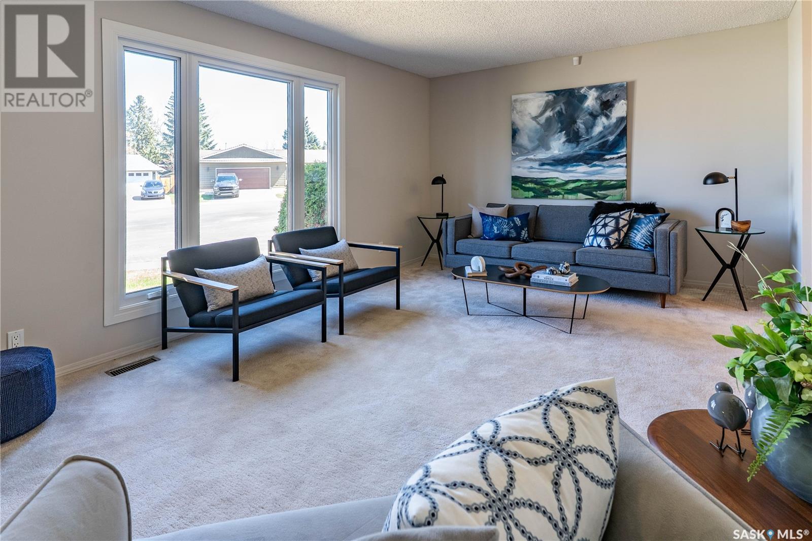 Property at 210 La Loche TERRACE image 3