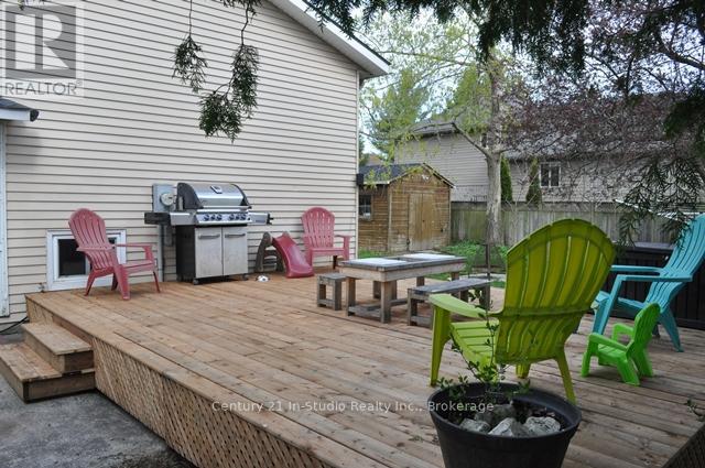 587 Scott Street, Kincardine, Ontario  N2Z 1V2 - Photo 15 - X12116488
