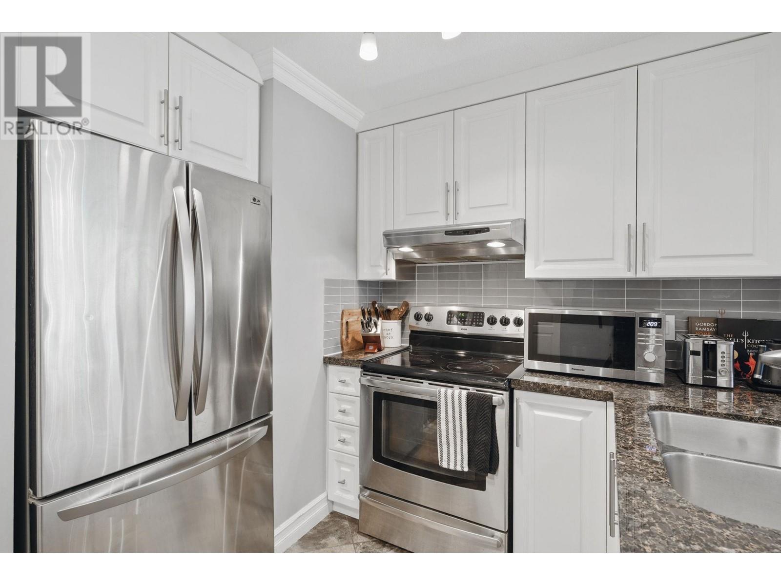 223 5880 Dover Crescent, Richmond, British Columbia  V7C 5P5 - Photo 8 - R2998032