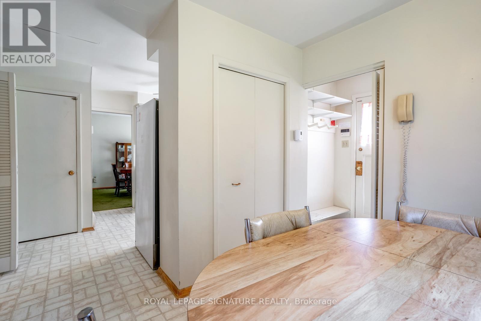 22 Dalbret Crescent, Toronto, Ontario  M1T 2X3 - Photo 12 - E12133304