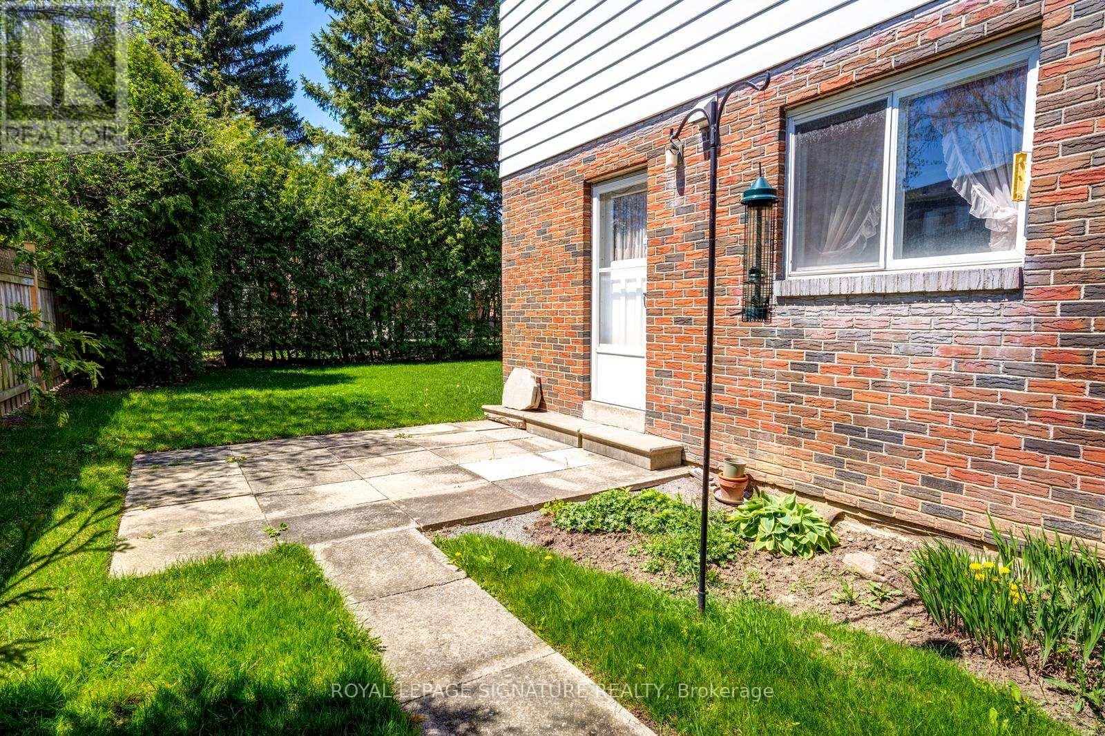 22 Dalbret Crescent, Toronto, Ontario  M1T 2X3 - Photo 39 - E12133304