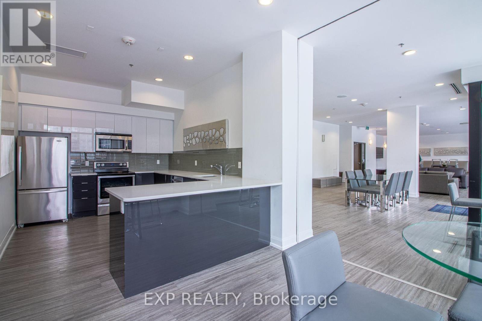 1908 - 2910 Highway 7 Road, Vaughan, Ontario  L4K 0H8 - Photo 31 - N12132463