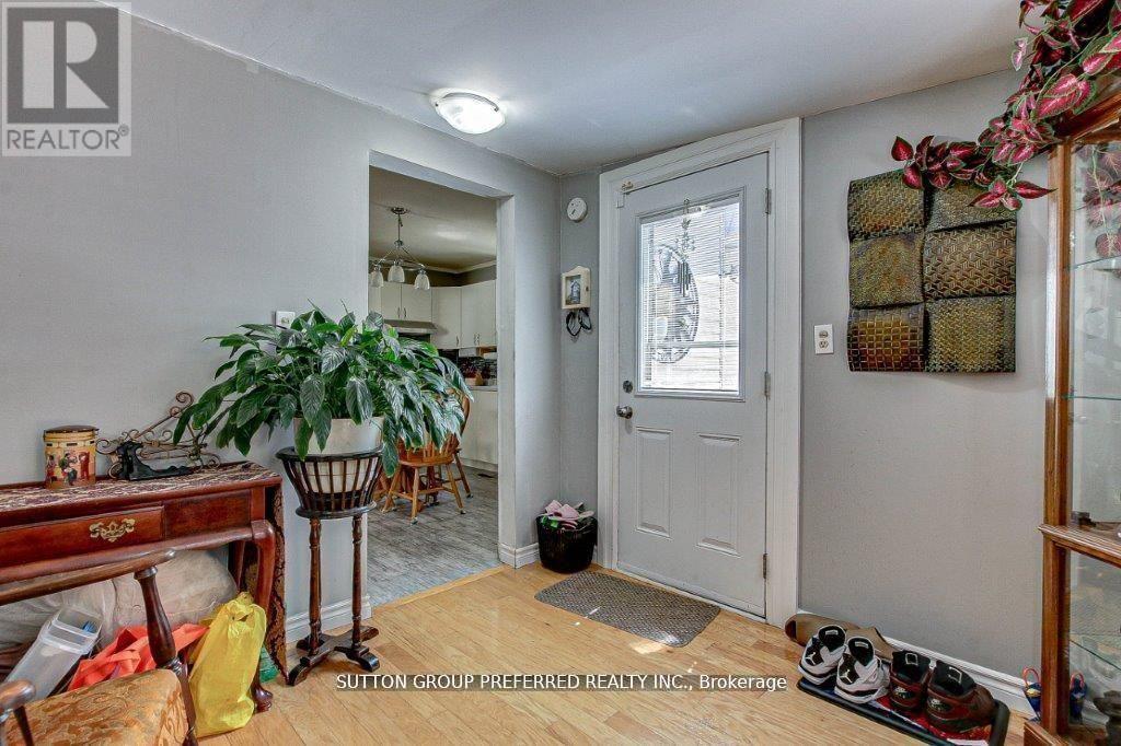 25 Pegler Street, London East, Ontario  N5Z 2B4 - Photo 4 - X12133580
