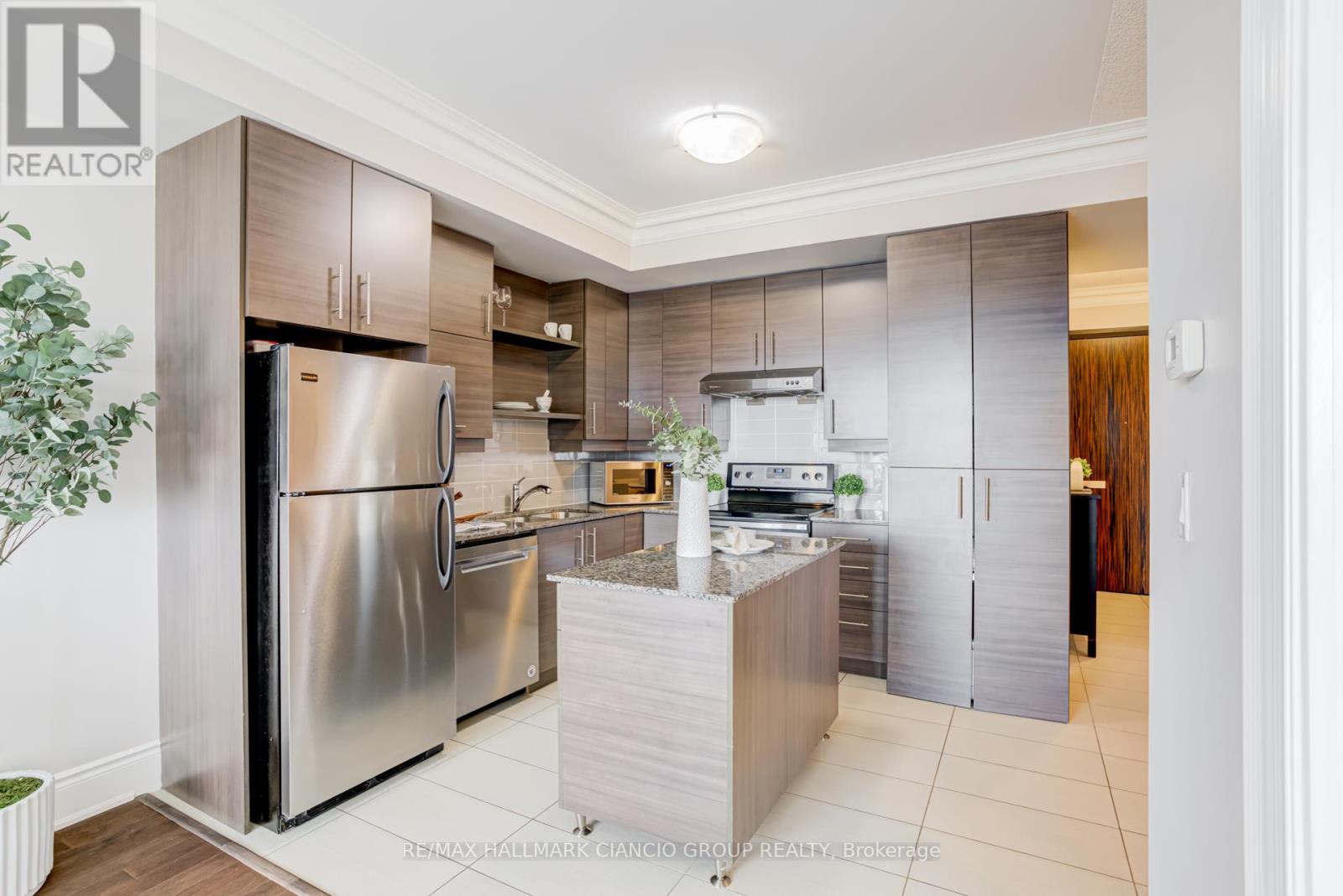Rg15 - 325 South Park Road, Markham, Ontario  L3T 0B8 - Photo 10 - N12131645