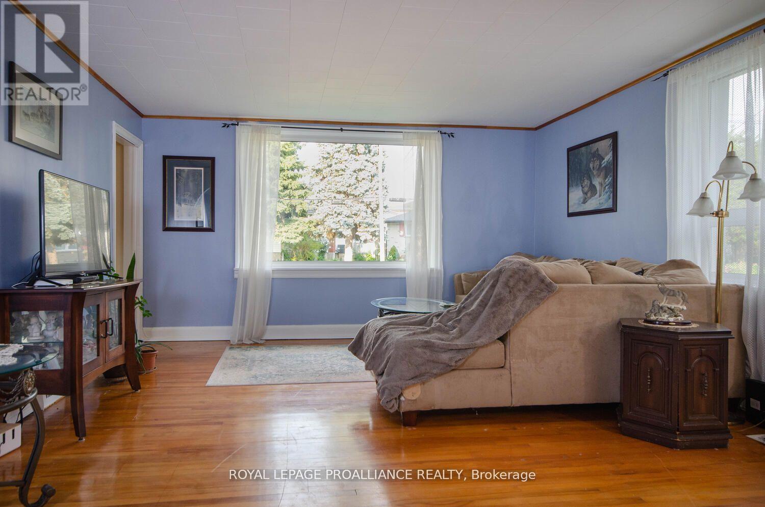 160 Hope Street N, Port Hope, Ontario  L1A 2P1 - Photo 14 - X12133807
