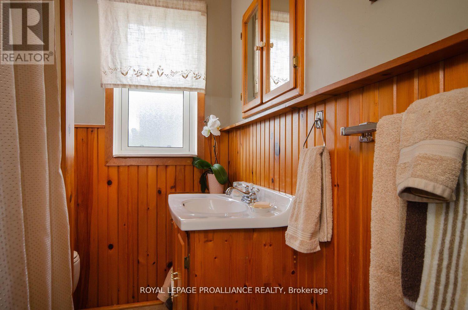 160 Hope Street N, Port Hope, Ontario  L1A 2P1 - Photo 17 - X12133807