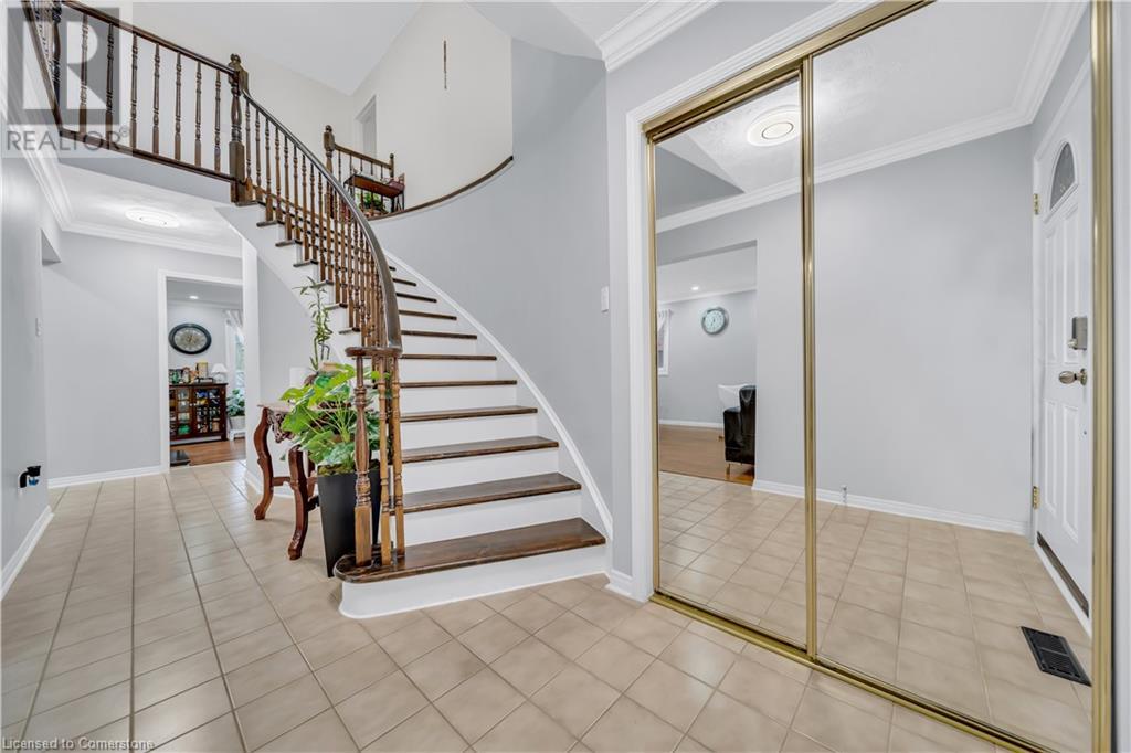 46 Fortura Court, Thorold, Ontario  L2V 4Y1 - Photo 4 - 40714801