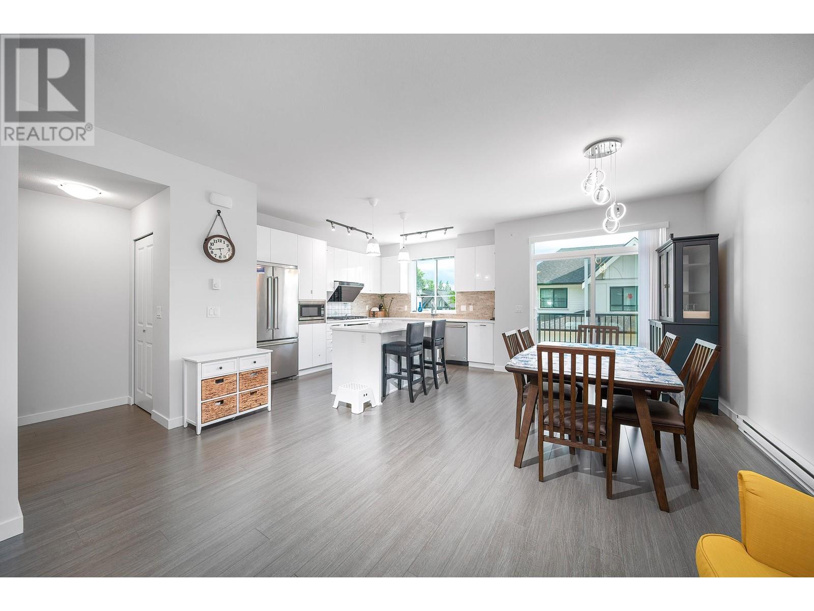 29 3500 Burke Village Promenade, Coquitlam, British Columbia  V3E 0N2 - Photo 10 - R2999282