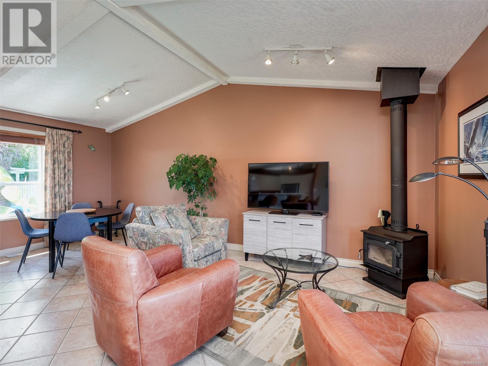 Property at 2606 James Island Rd image 4