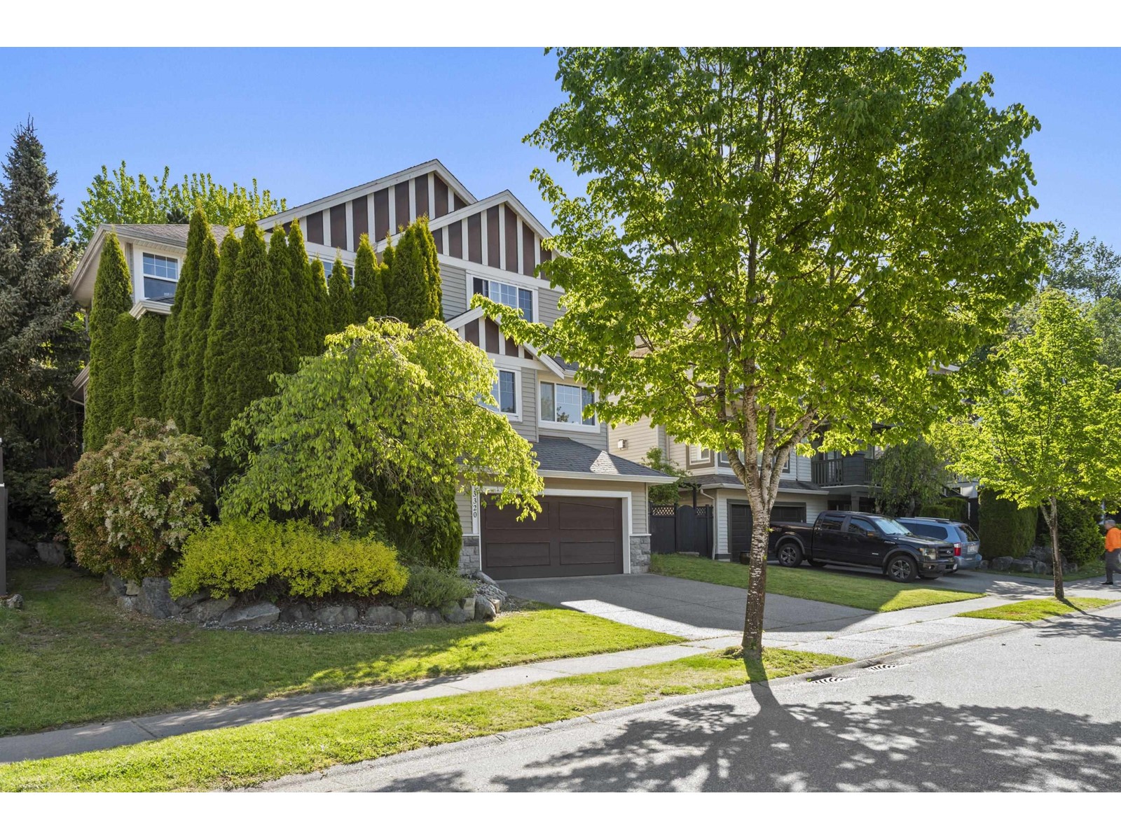 Property at 3320 HARVEST DRIVE image 5