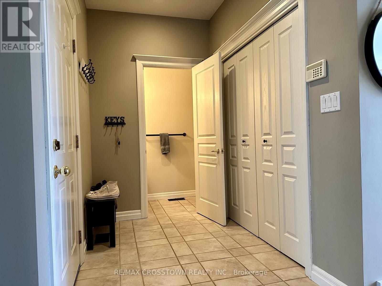 2610 Emerson Street, Strathroy-Caradoc, Ontario  N0L 1W0 - Photo 19 - X12130858