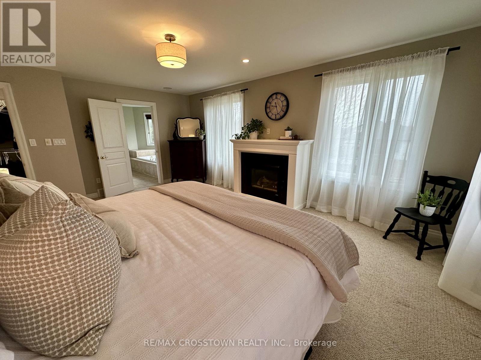 2610 Emerson Street, Strathroy-Caradoc, Ontario  N0L 1W0 - Photo 36 - X12130858