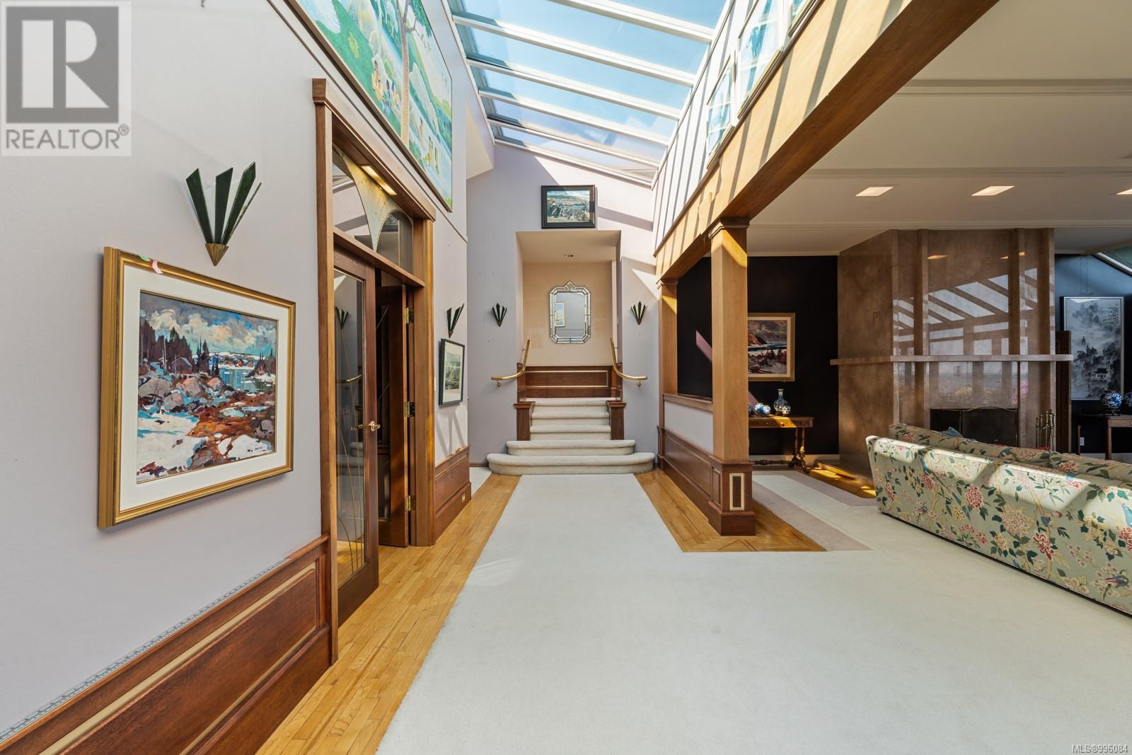 Property at 2975 Beach Dr image 4