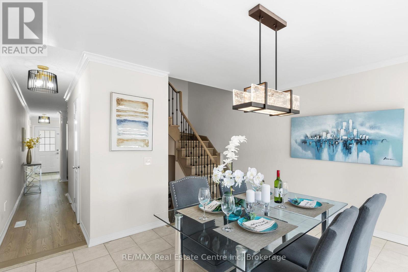 102 Gail Parks Crescent, Newmarket, Ontario  L3X 3C1 - Photo 12 - N12134028