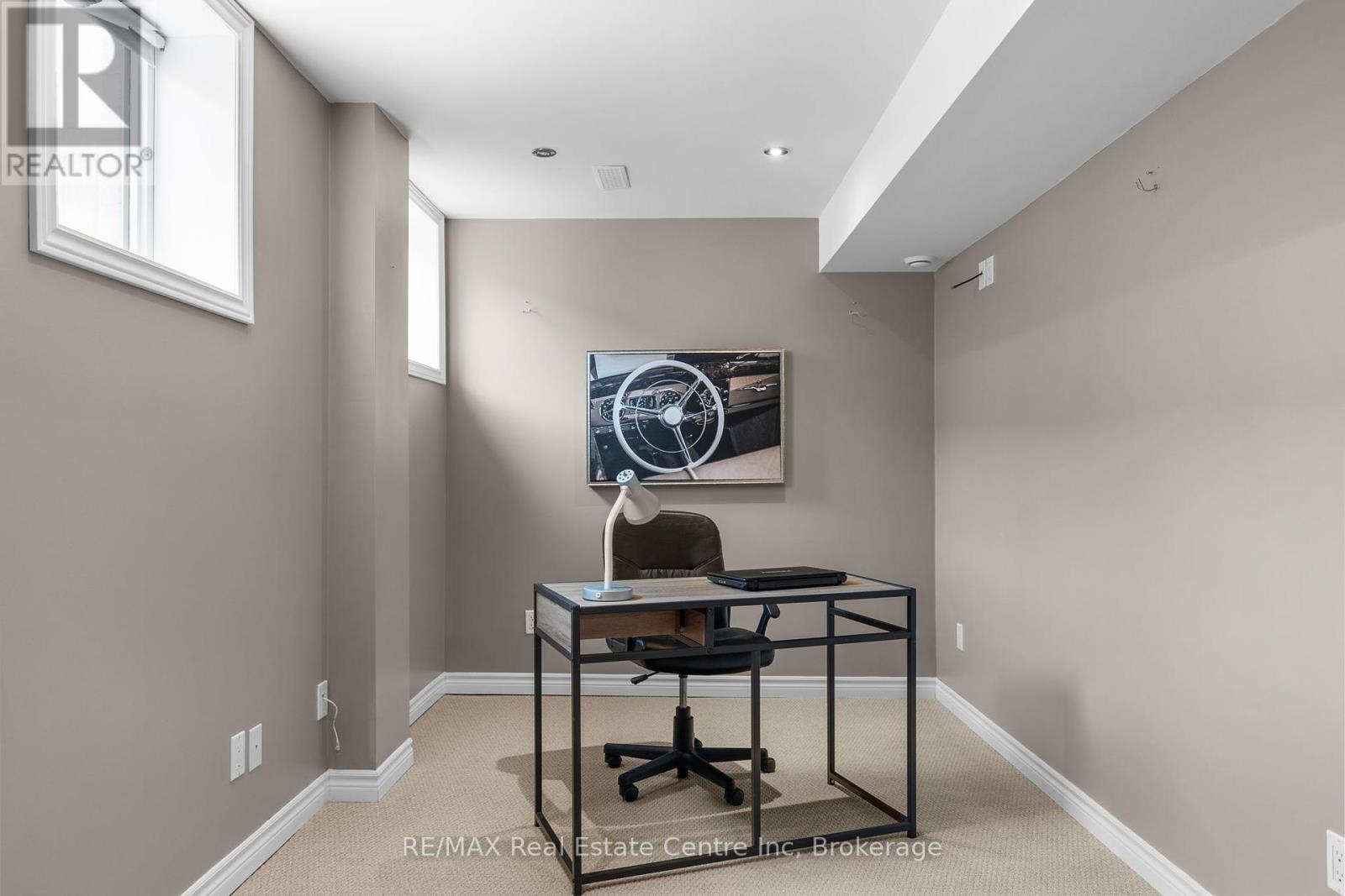 102 Gail Parks Crescent, Newmarket, Ontario  L3X 3C1 - Photo 25 - N12134028