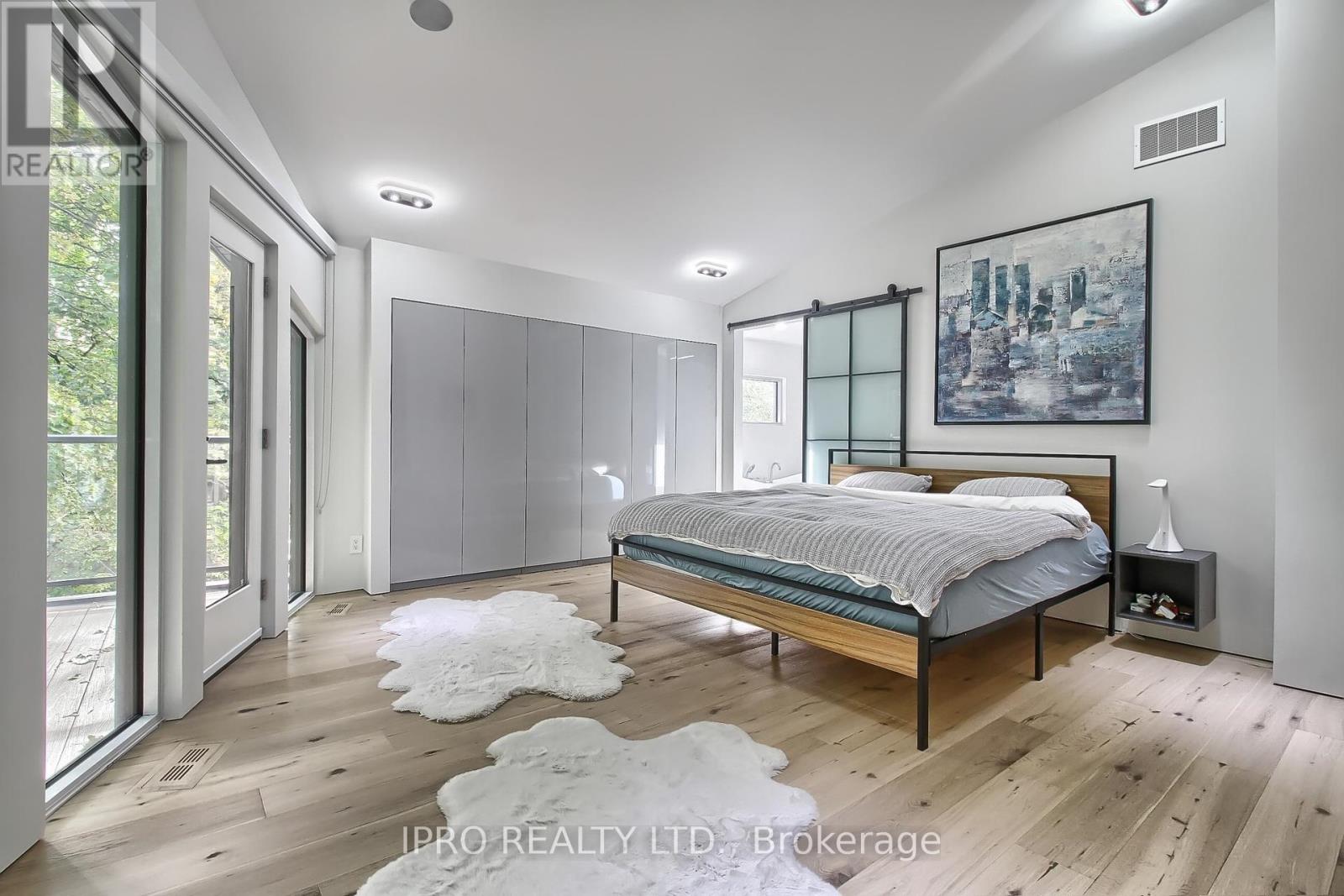 5 Hatton Court, Toronto, Ontario  M9A 1J6 - Photo 27 - W12133478