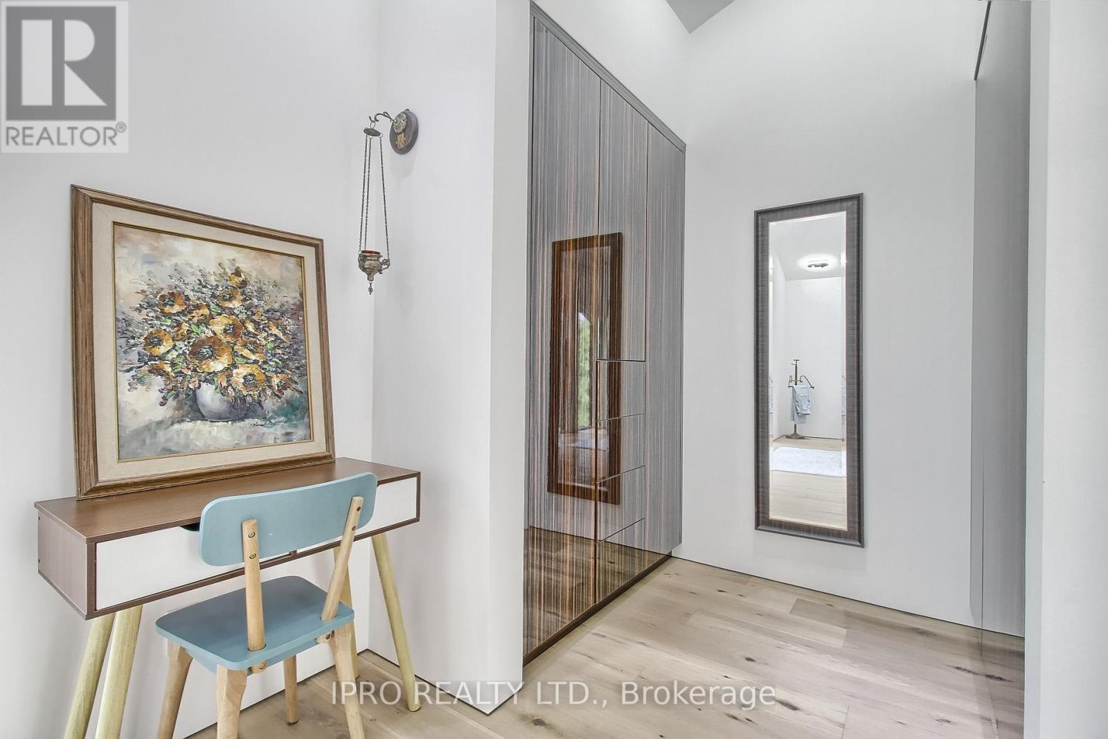 5 Hatton Court, Toronto, Ontario  M9A 1J6 - Photo 20 - W12133478