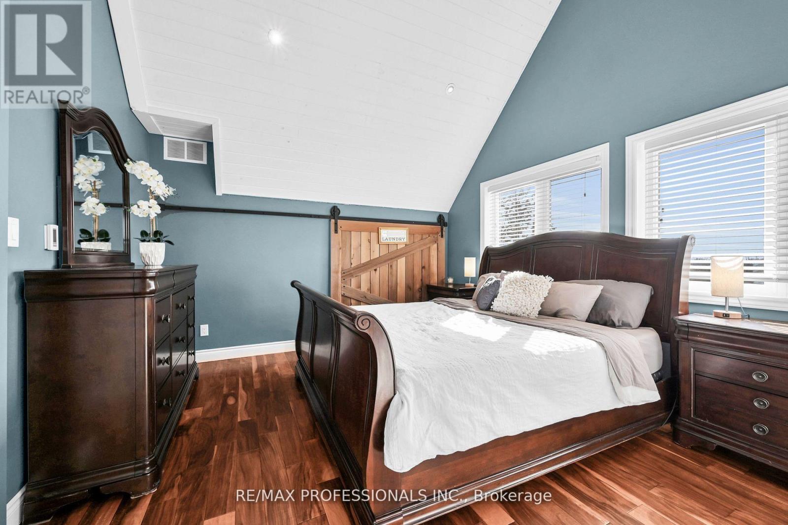 195 Hwy 5 W, Hamilton, Ontario  L9H 5E2 - Photo 21 - X12131620