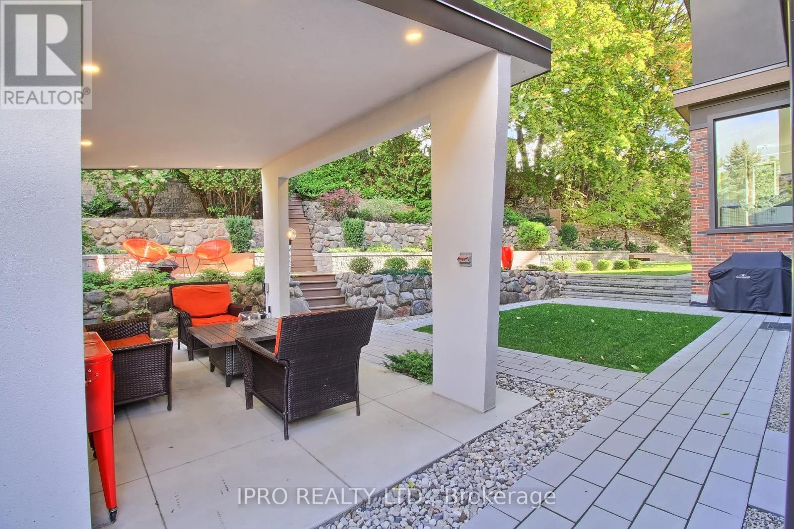 5 Hatton Court, Toronto, Ontario  M9A 1J6 - Photo 40 - W12133478