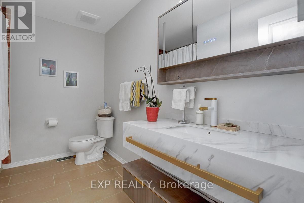228 Hidden Meadow Avenue, Ottawa, Ontario  K1T 0C2 - Photo 38 - X12133859